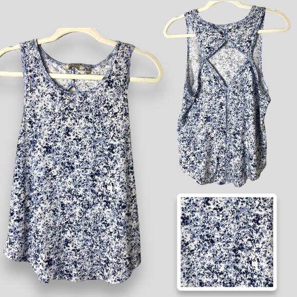 ATHLETA TANK TOP M BREEZY PRINT CUT OUT RACERBACK KEYHOLE ACTIVEWEAR LIGHTWEIGHT - Picture 1 of 7